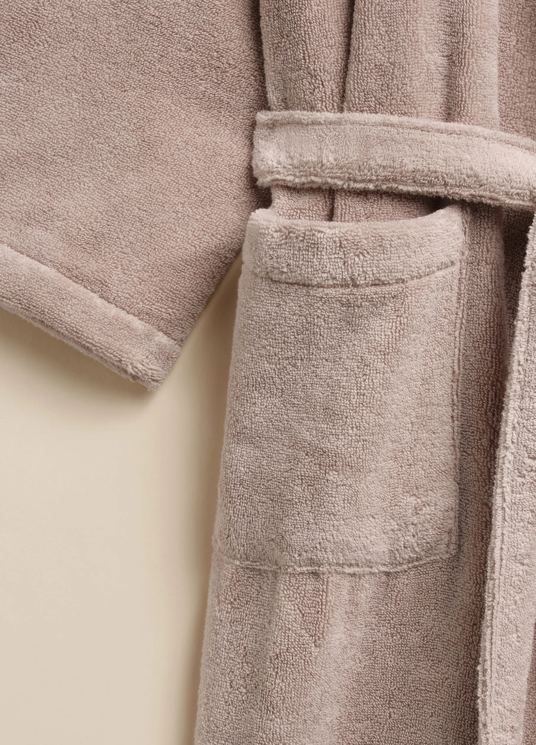 Accappatoio con cappuccio in puro cotone Made in Portogallo