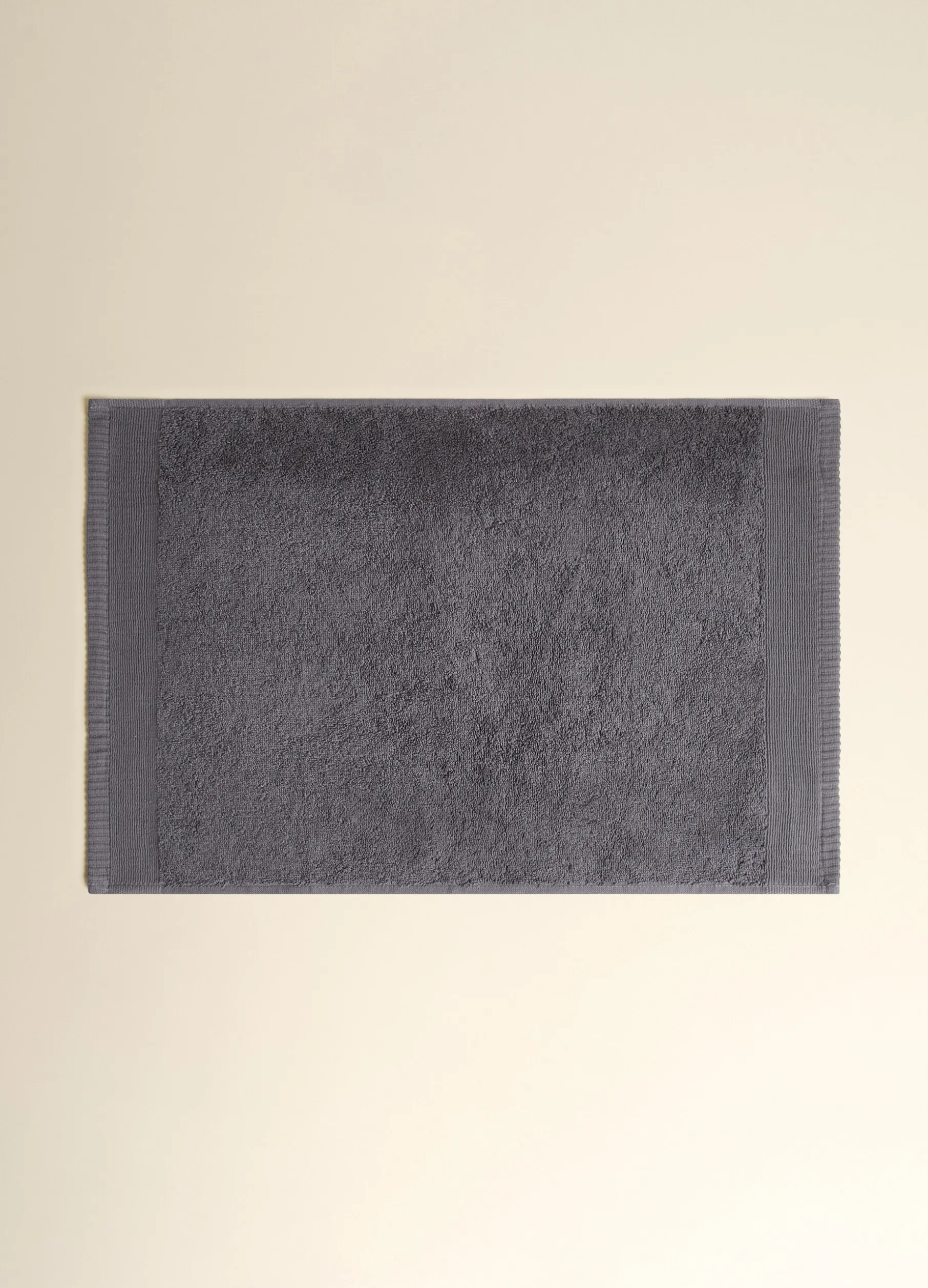 Asciugamano degli ospiti in puro cotone 520 gsm