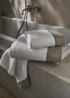 Asciugamano viso in puro cotone con bordo in lino