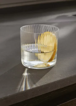 Bicchiere basso con scanalature