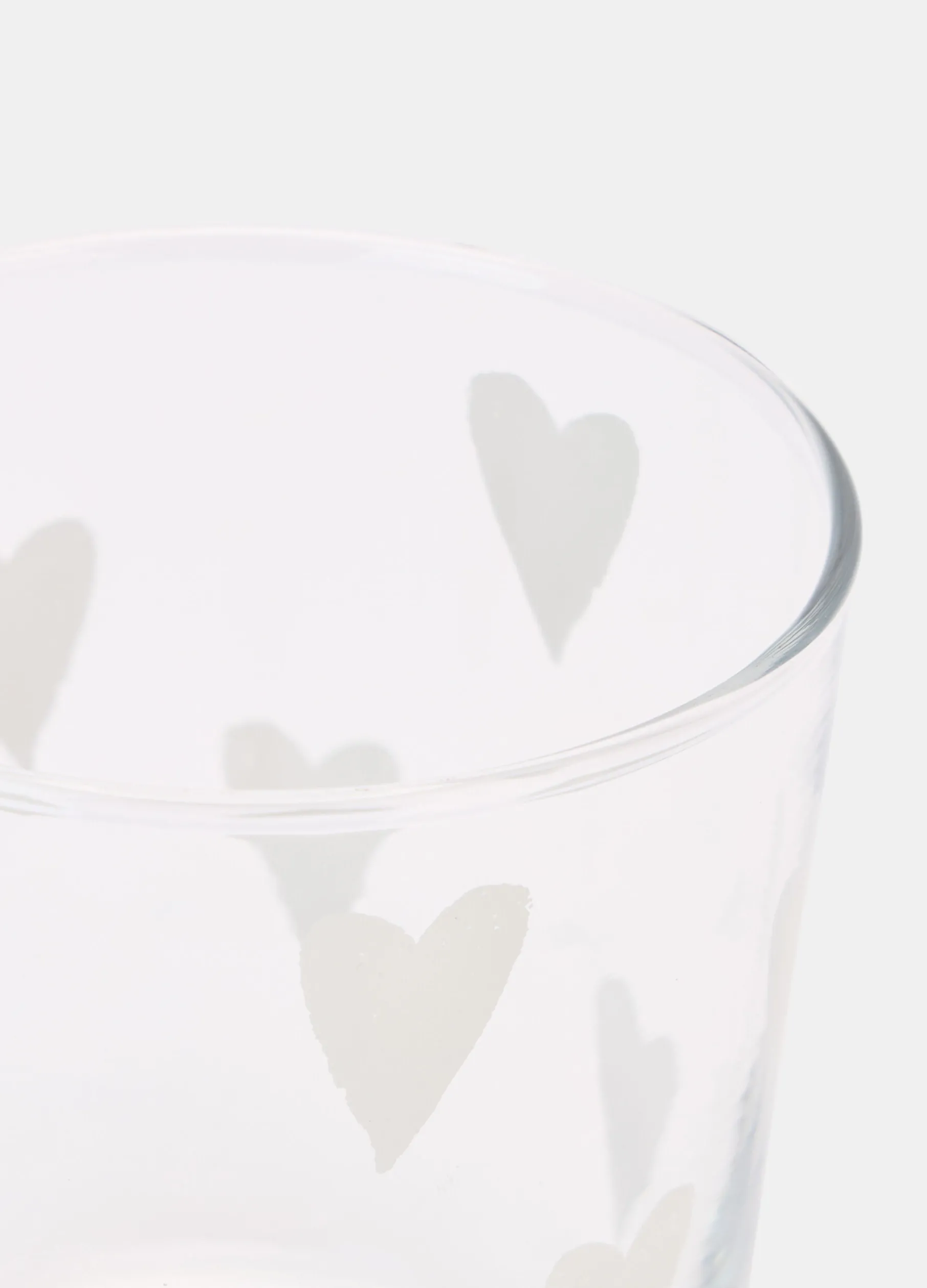 Bicchiere con cuori satinati