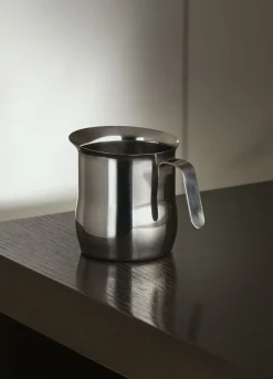 Bricco per il latte in acciaio