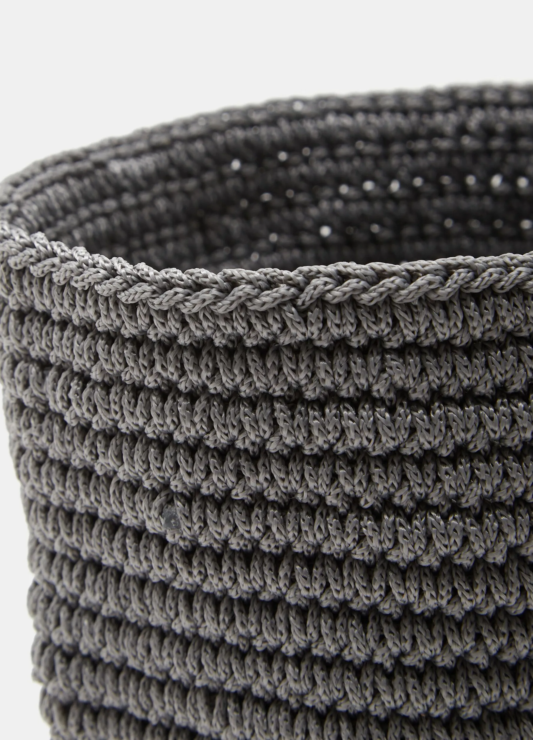 Cesto portaoggetti in tessuto intrecciato