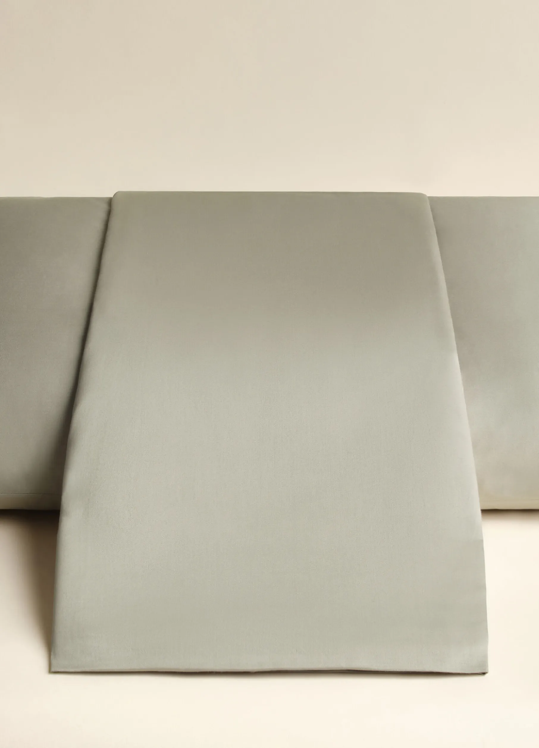 Copripiumino a 2 piazze in raso di puro cotone tc222