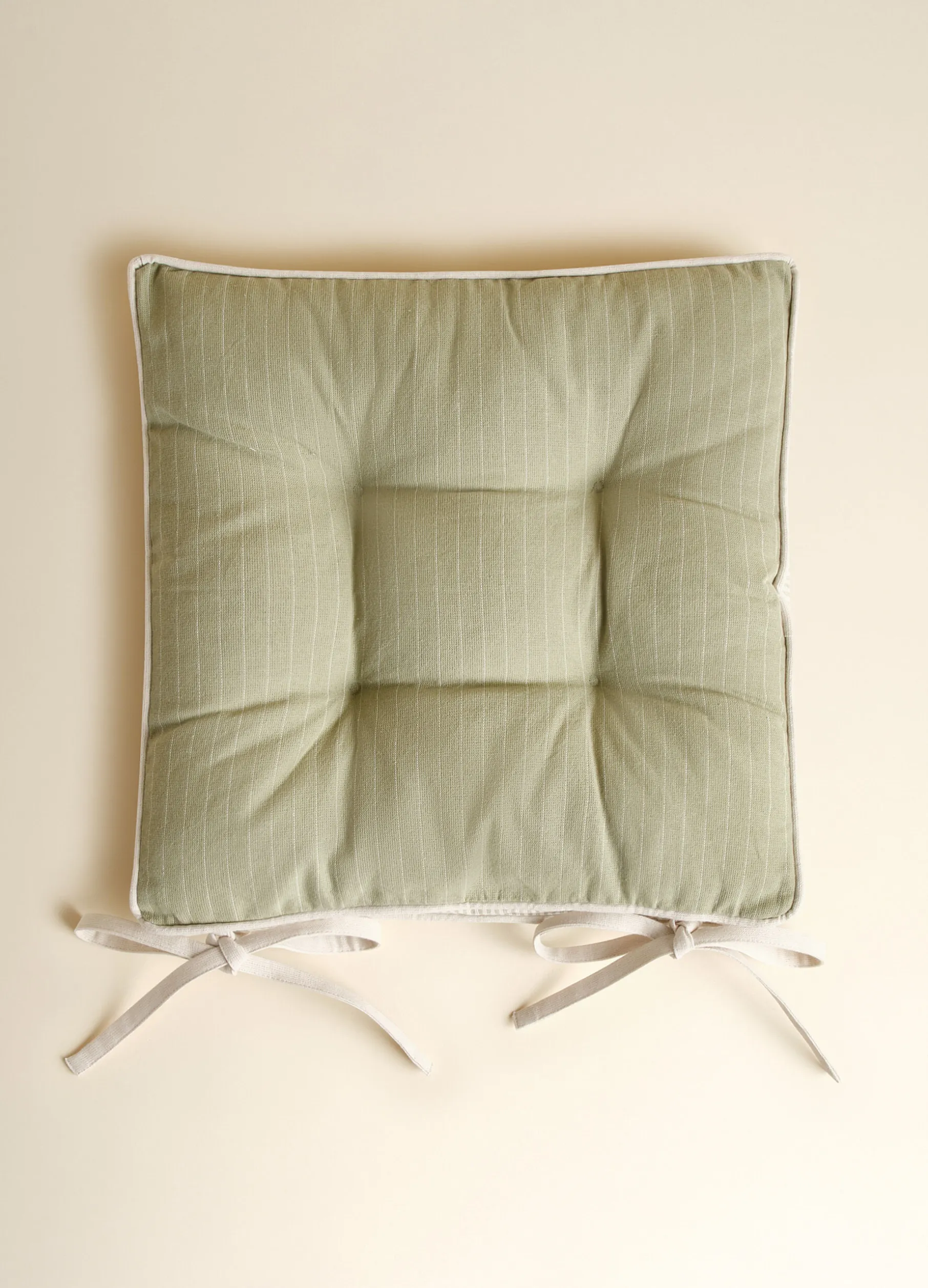 Cuscino coprisedia a righe quadrato