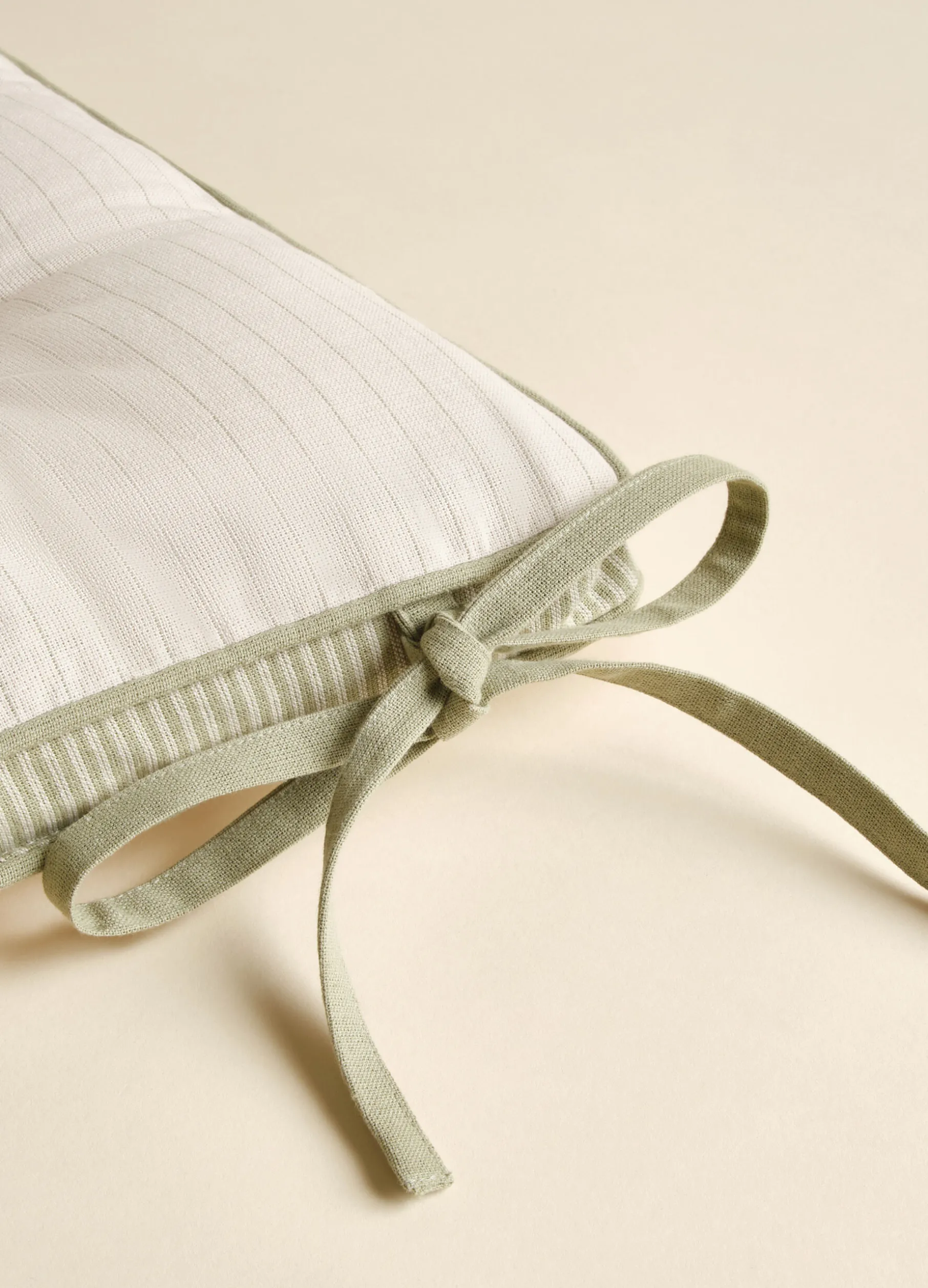 Cuscino coprisedia quadrato a righe