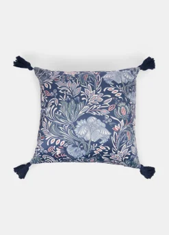 Cuscino quadrato con nappe