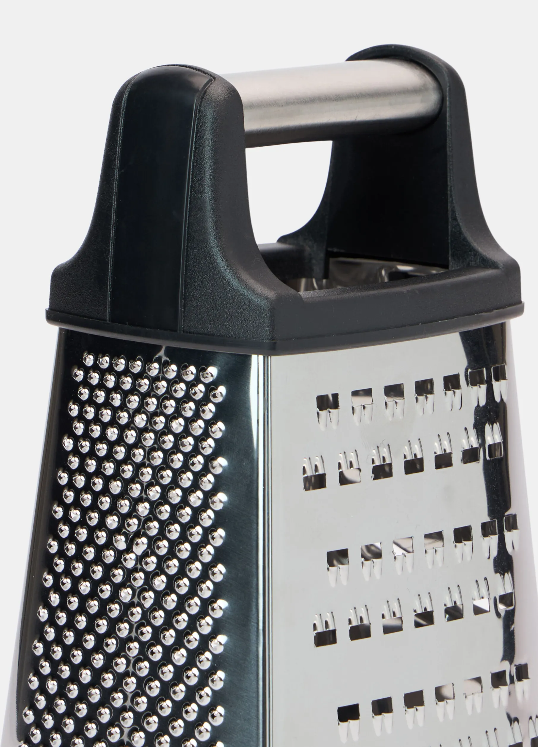 Grattuggia in acciaio con manico