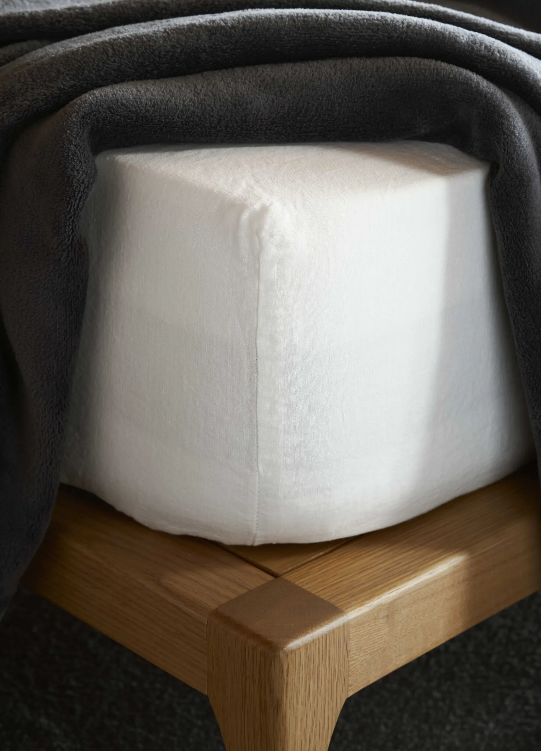 Lenzuolo a 2 piazze con angoli in puro lino