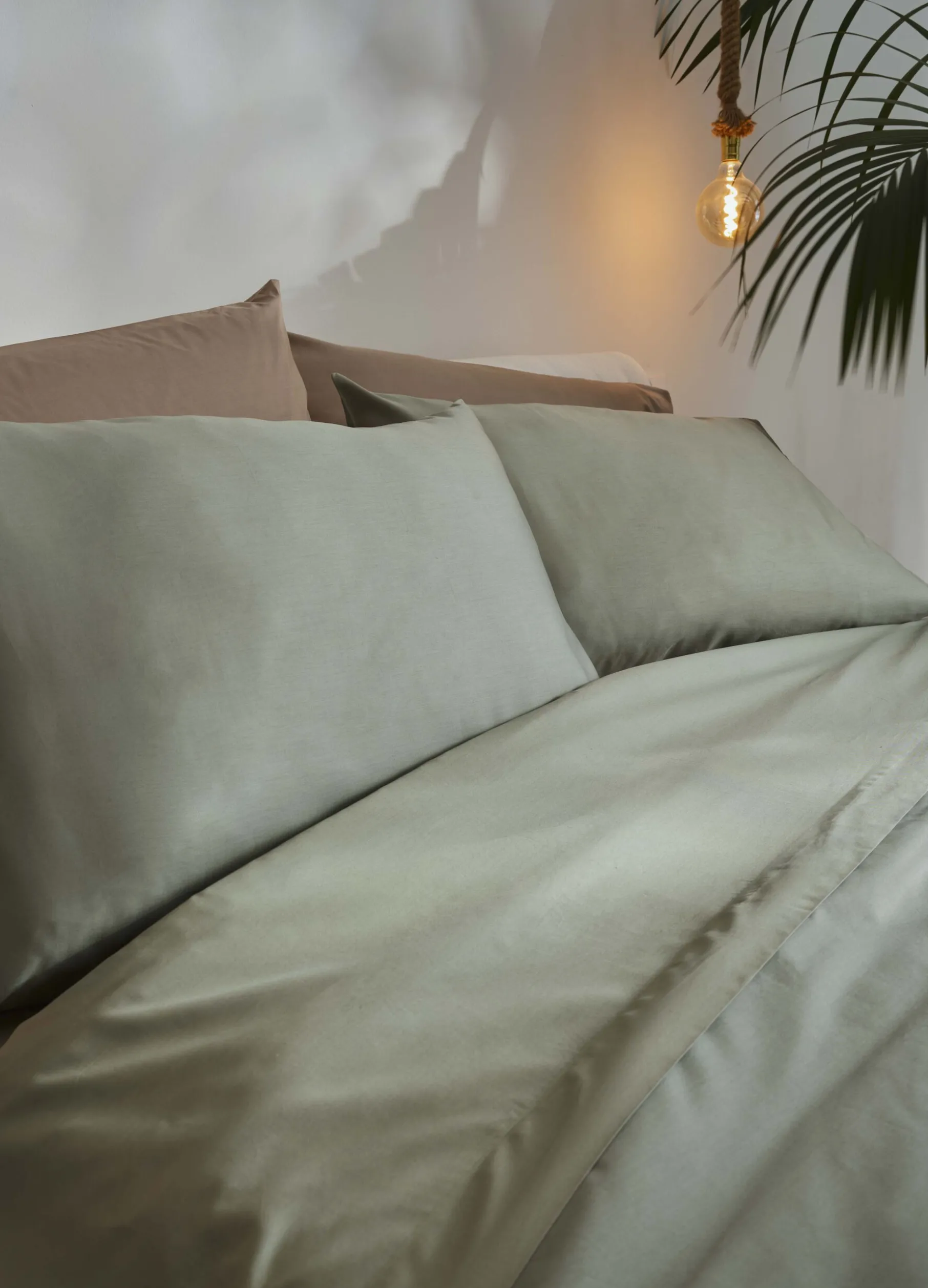 Lenzuolo a 2 piazze in raso di puro cotone