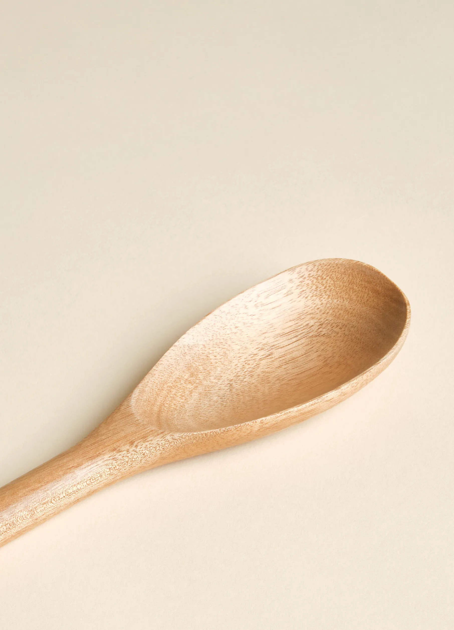 Mestolo da cucina in legno