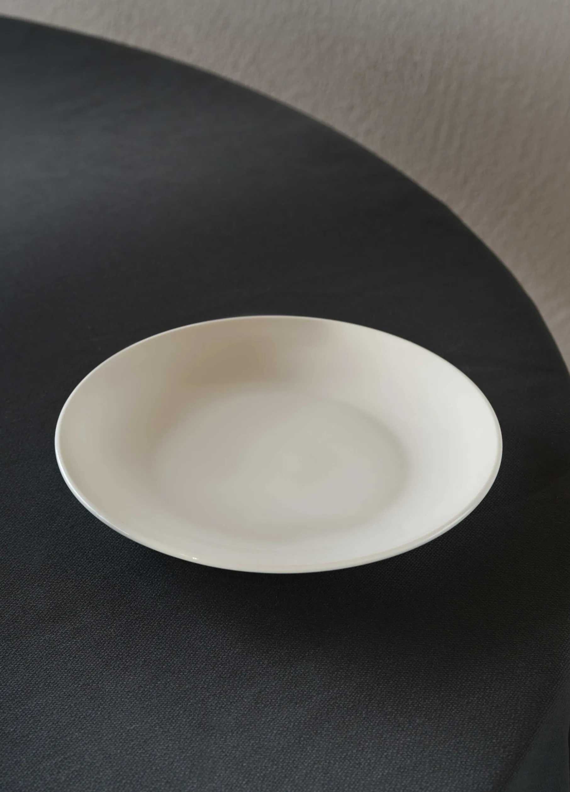 Piatto piano in porcellana