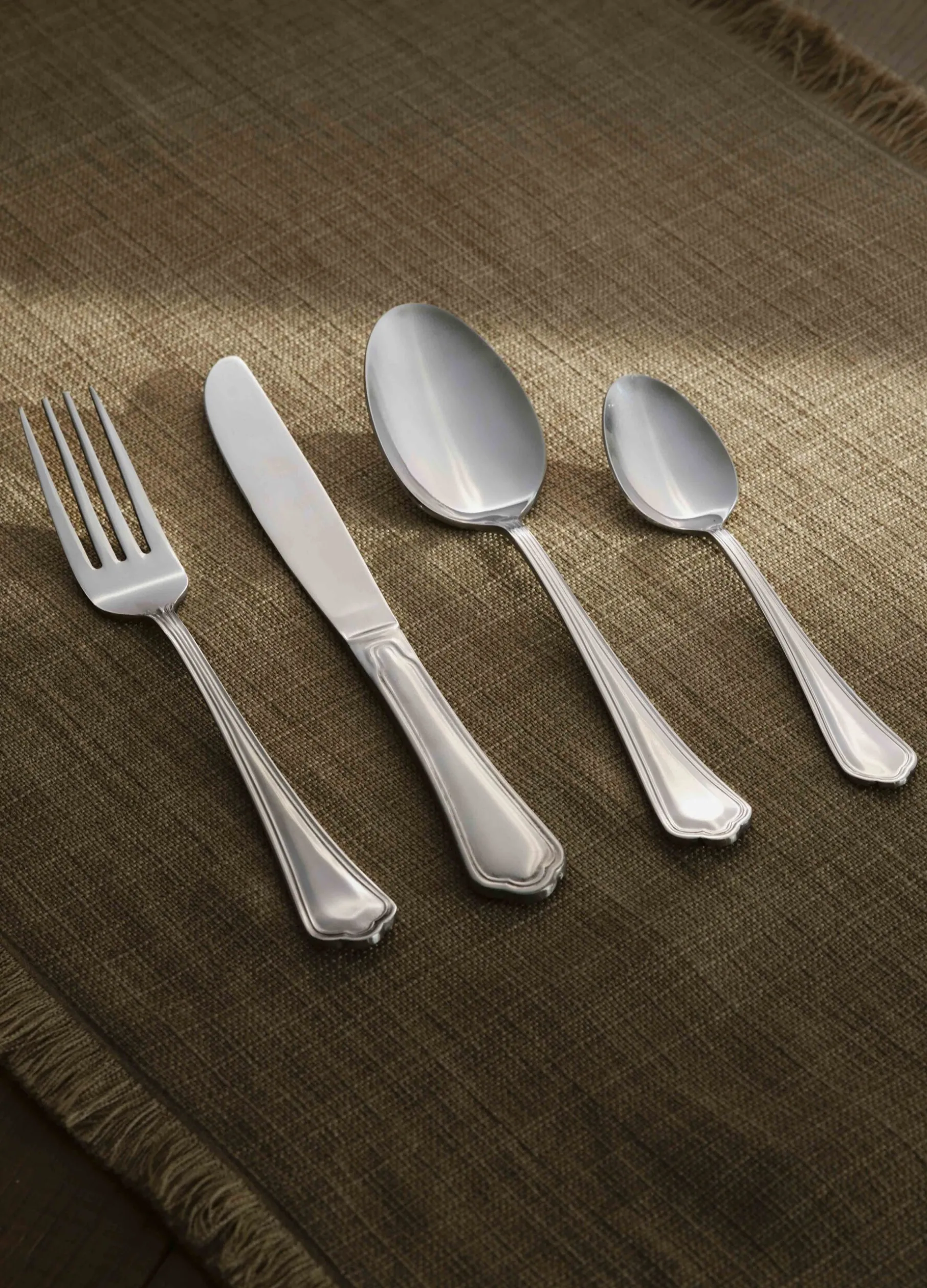 Set posate da 16 stile classico