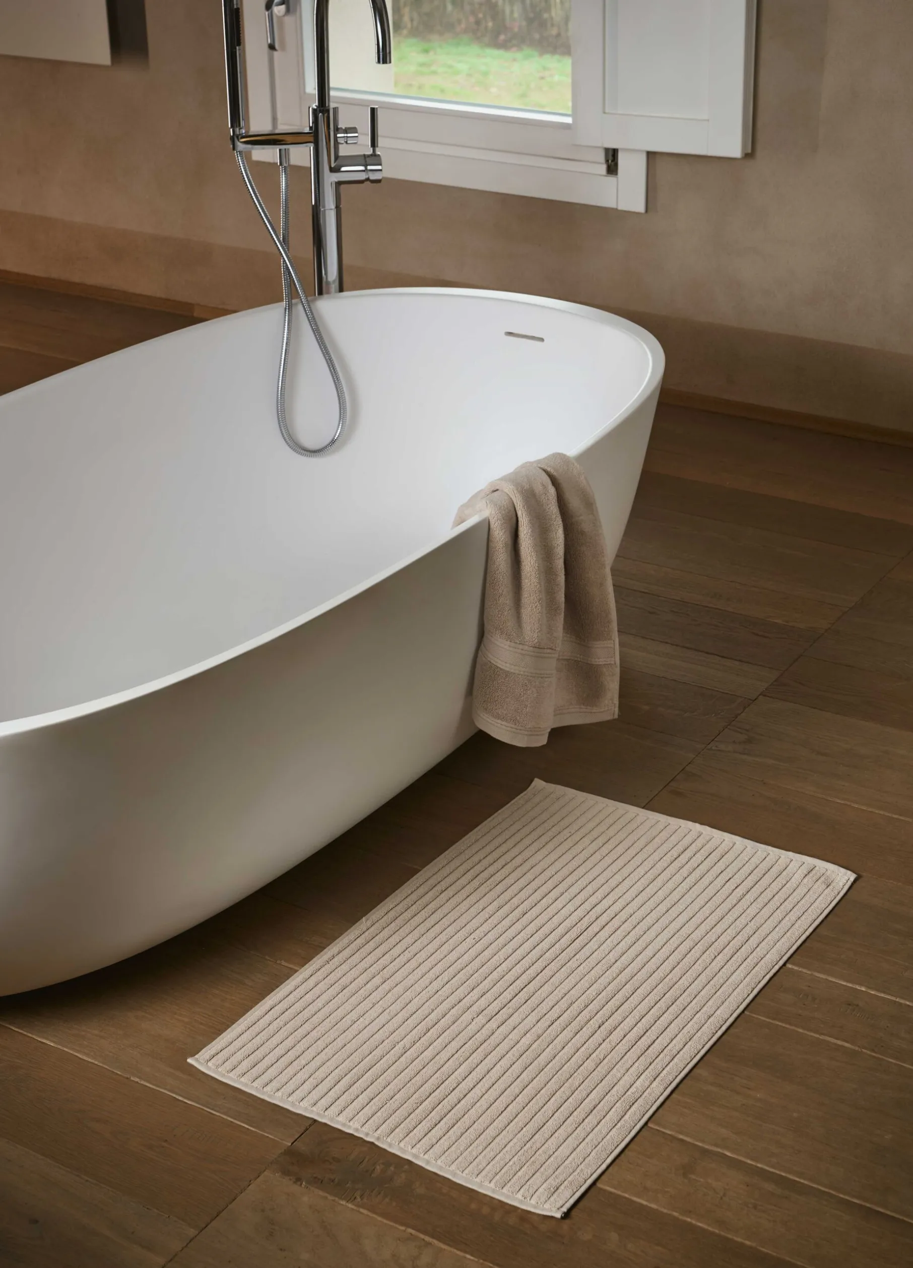 Tappeto in puro cotone jacquard a righe Made in Portugal