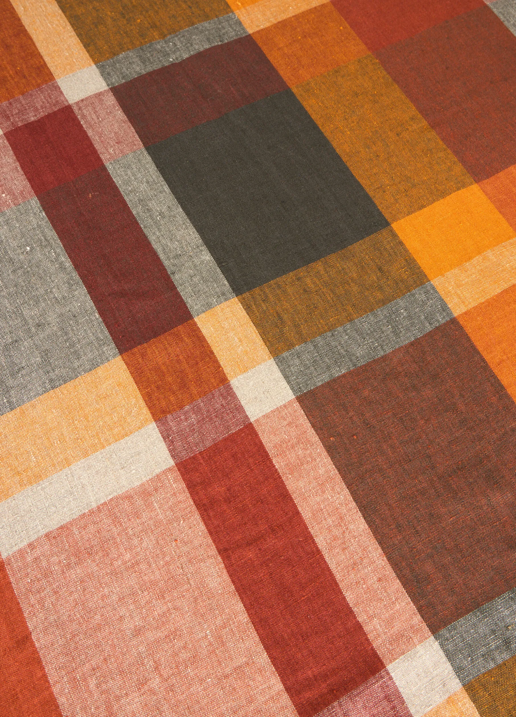 Tovaglia 8 posti in puro lino a scacchi